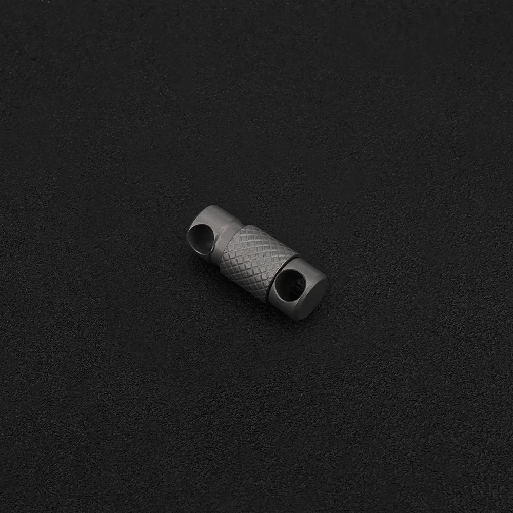Titanium Alloy Mini Small Keychain 360 Degree Rotation Key Buckle Multi-Function