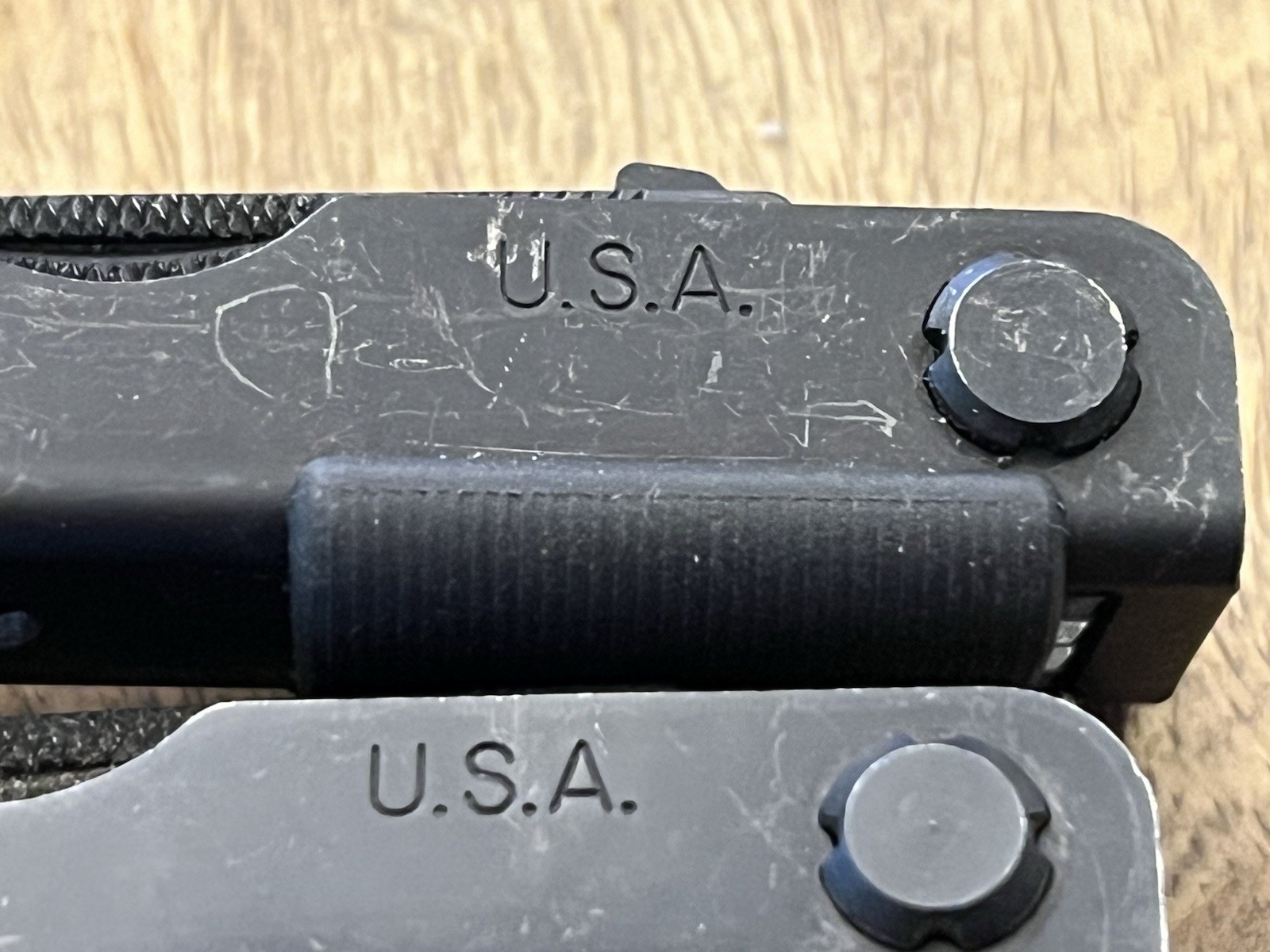 -USA- Gerber Multi Tool MP600 SUPER Nice! w/Gerber Sheath TSA Confiscated Lot 2