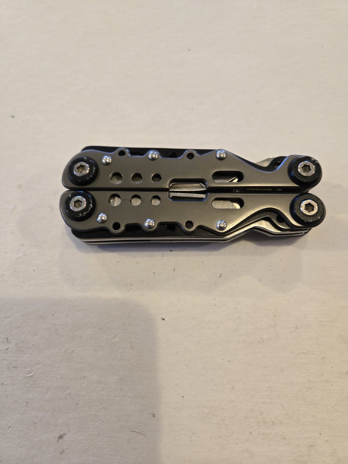 Winchester Stainless Steel 10-in-1 Multi Tool, Gray