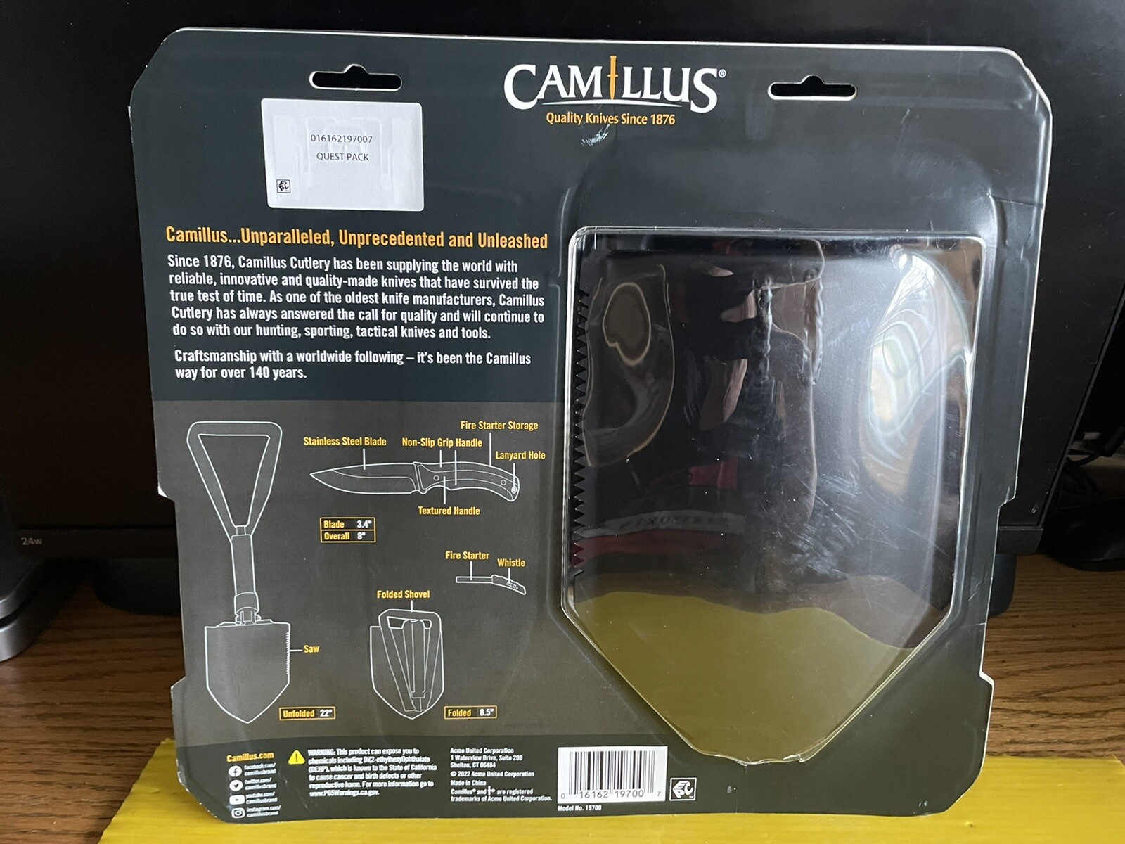 CAMILLUS QUEST PACK W/22” SHOVEL-8” KNIFE W/SHEATH-FIRE STARTER-WHISTLE NIP