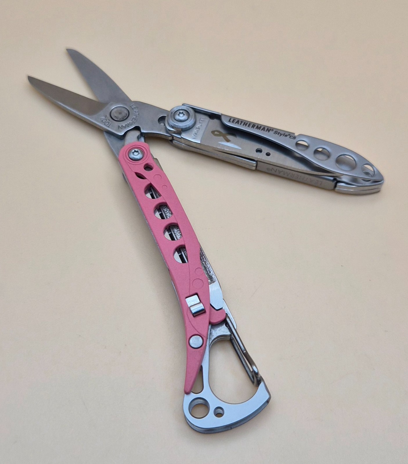 Retired Leatherman STYLE CS Pink Multi-Tool Good Condition (003)