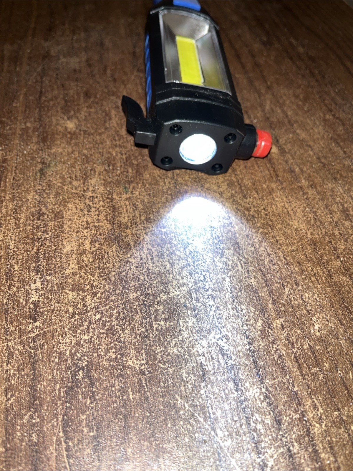 Securebrite COB Emergency Auto Tool/Flashlight/Flasher NEW/Open Batteries Not In