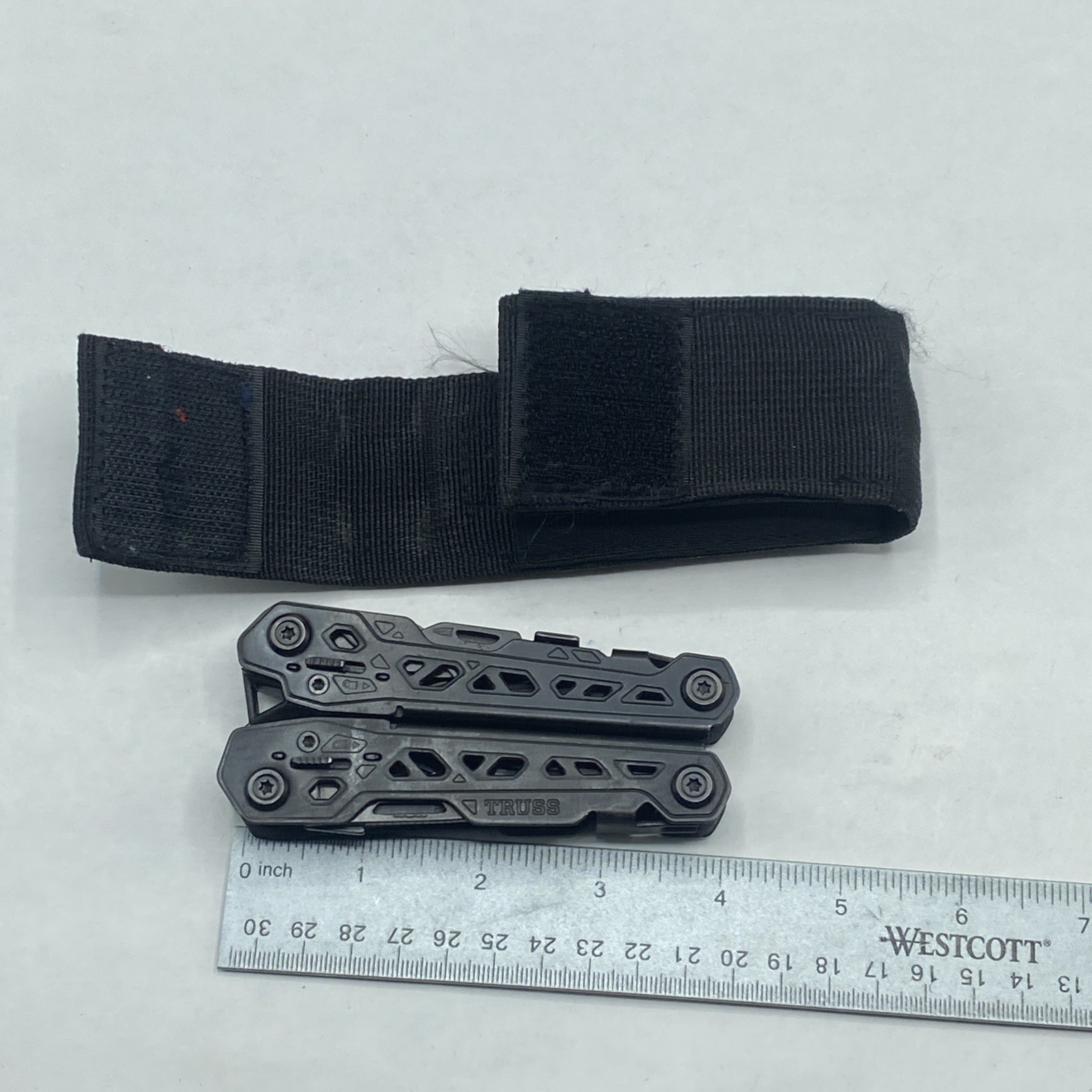 Gerber Truss Multi Tool with Sheath – Black