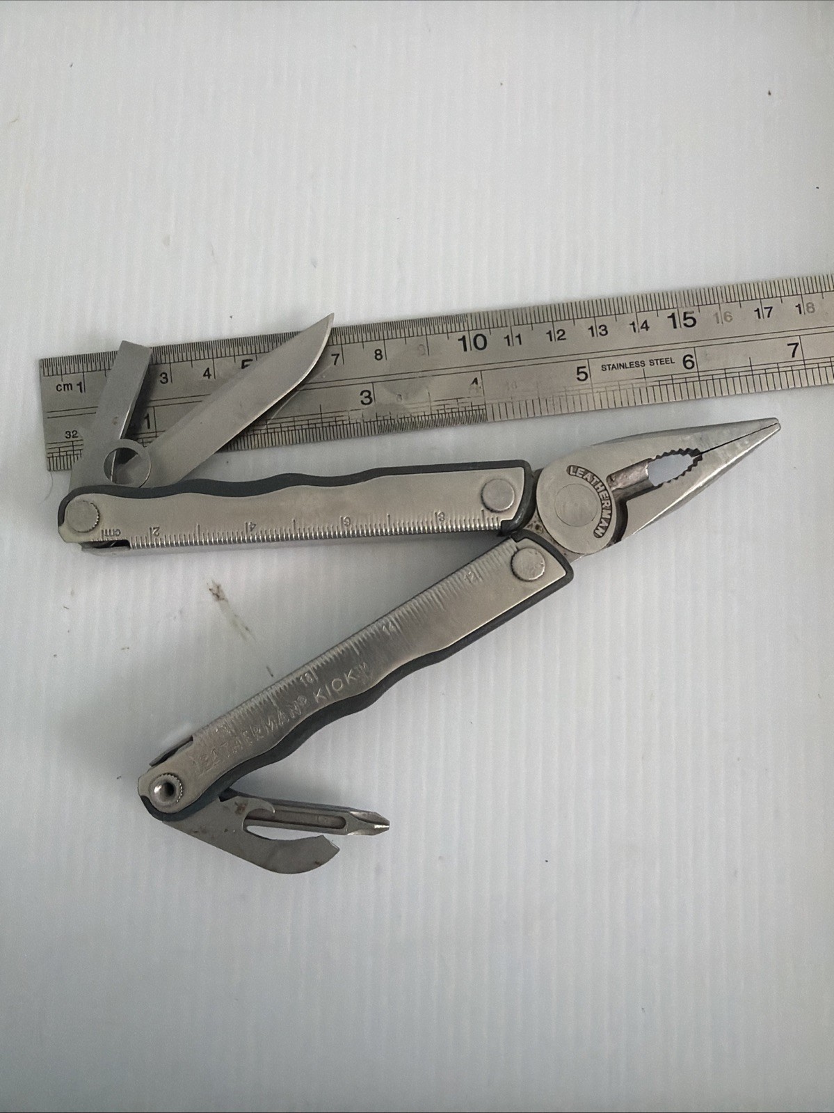 Leatherman Kick Multi-Tool Knife