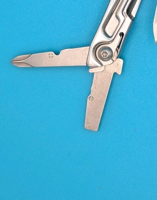 Leatherman Rev 3.8″ Multi-Tool, Stainless!