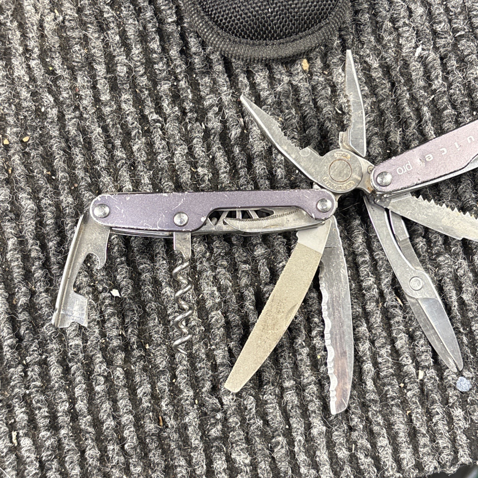 Leatherman Juice Pro Multi Tool W/ Sheath (189)