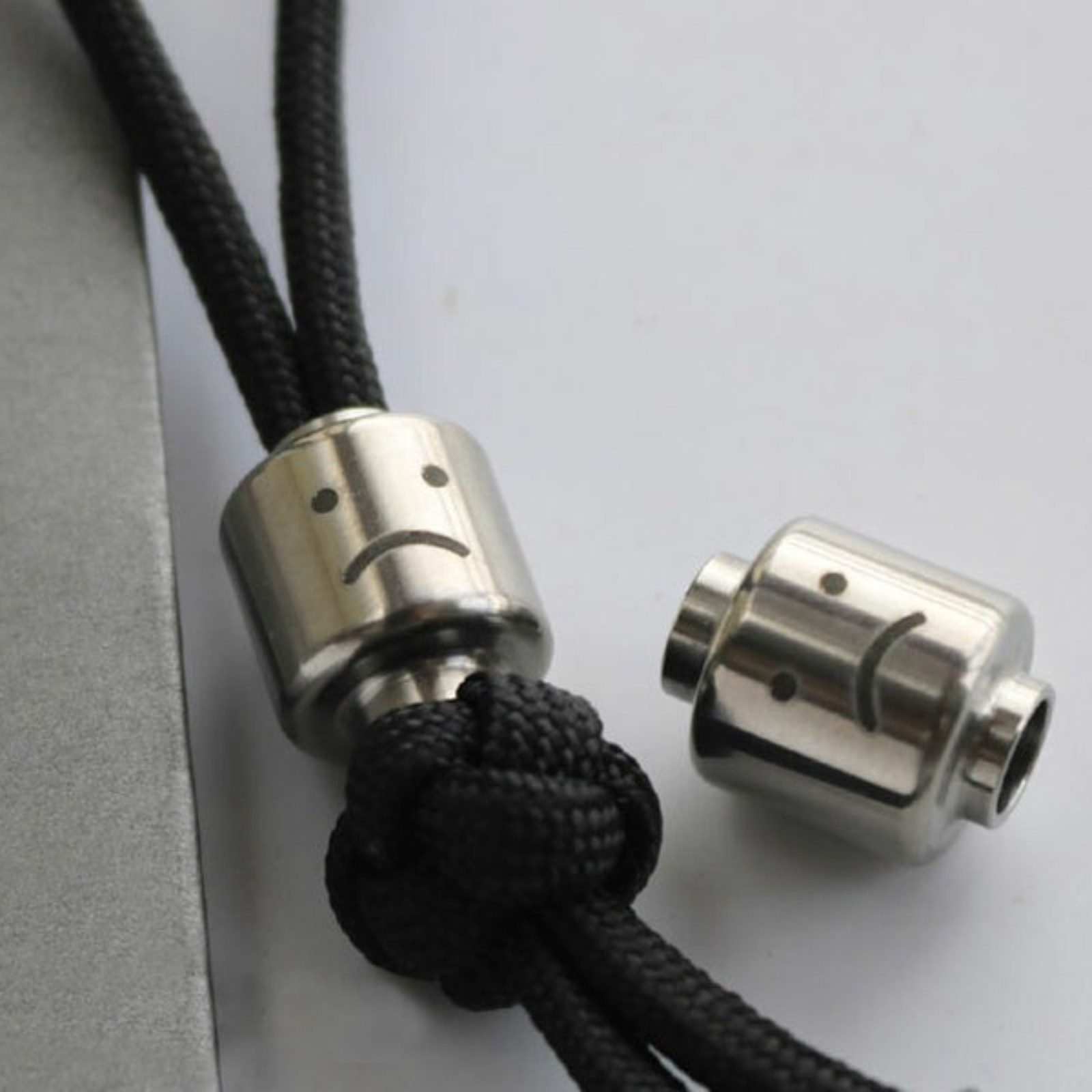 TC4 Titanium Alloy Parachute Cord Bead Keychain Pendant Lanyard DIY EDC Tool