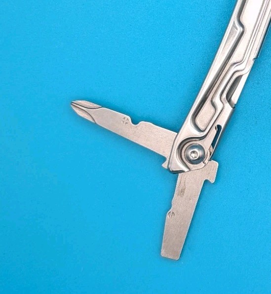 Leatherman Rev 3.8″ Multi-Tool, Stainless!