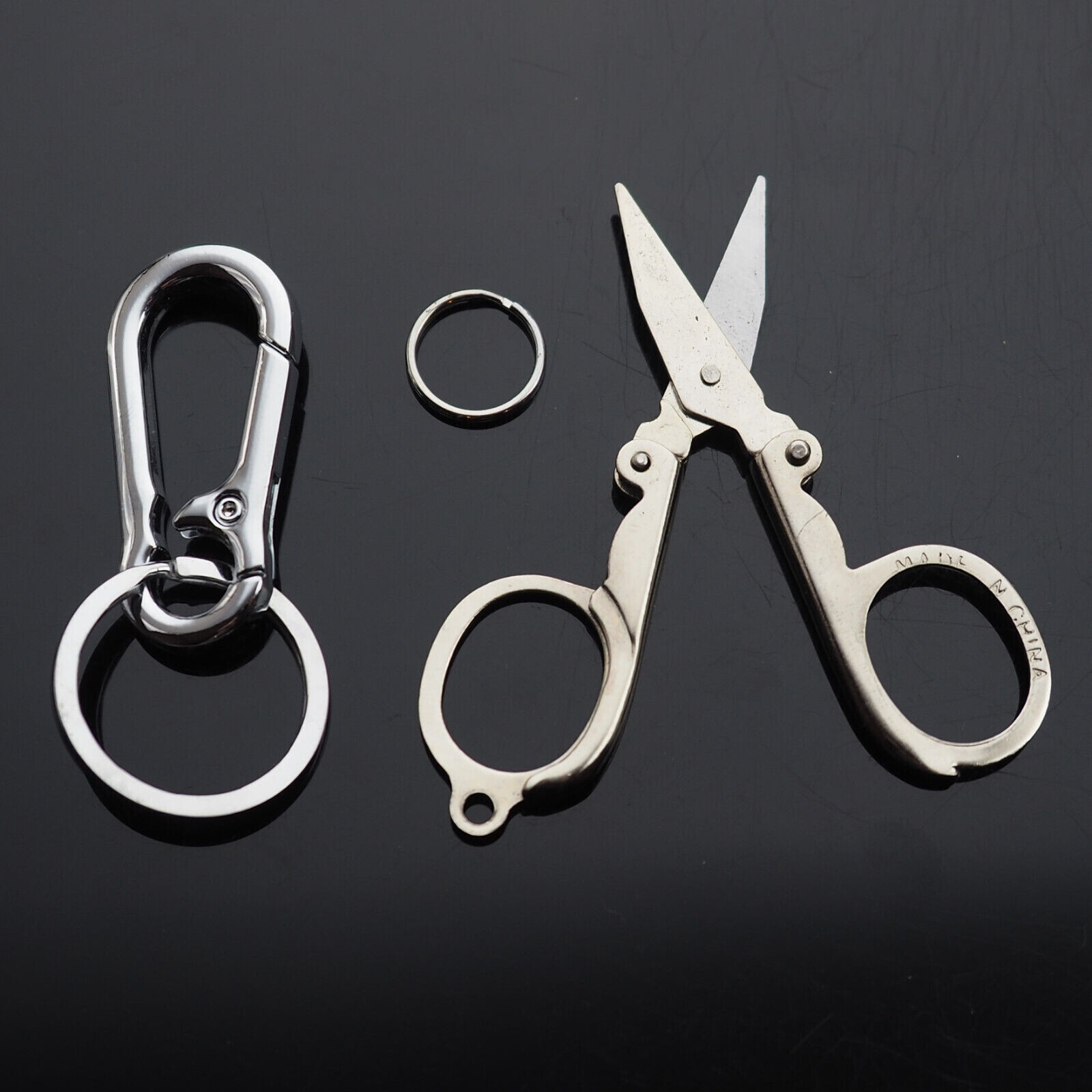 2pcs Mini Scissors & Crowbar Pry Bar Keychain Tool Survival EDC Carabiner Clip