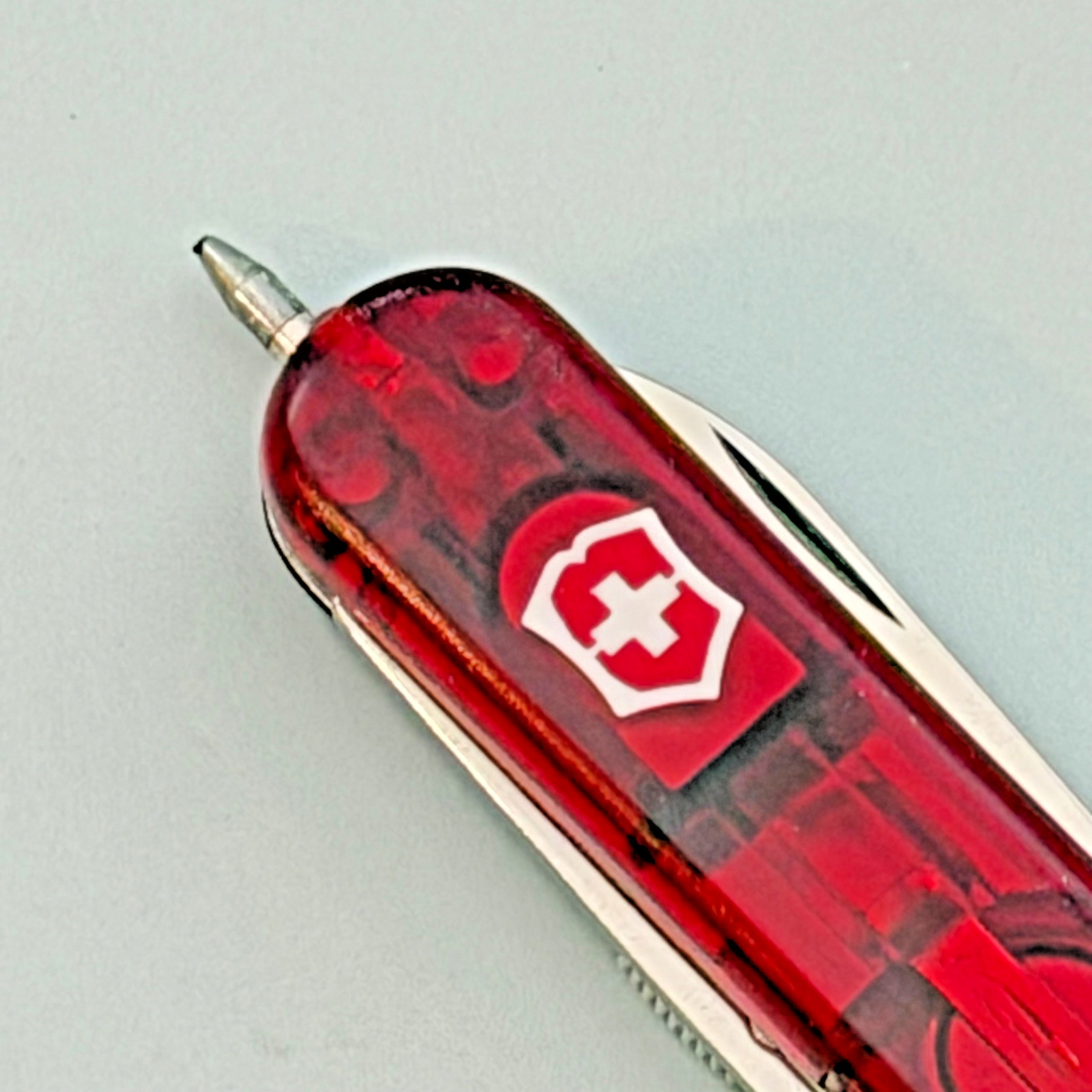 Tranparent Red Swiss Army Knife /Swiss Signature Lite/ Red LED