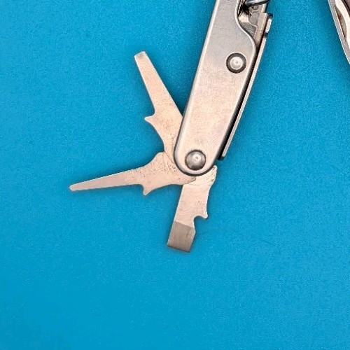 Leatherman Juice C2 Gray Knife Multi Tool! RETIRED!