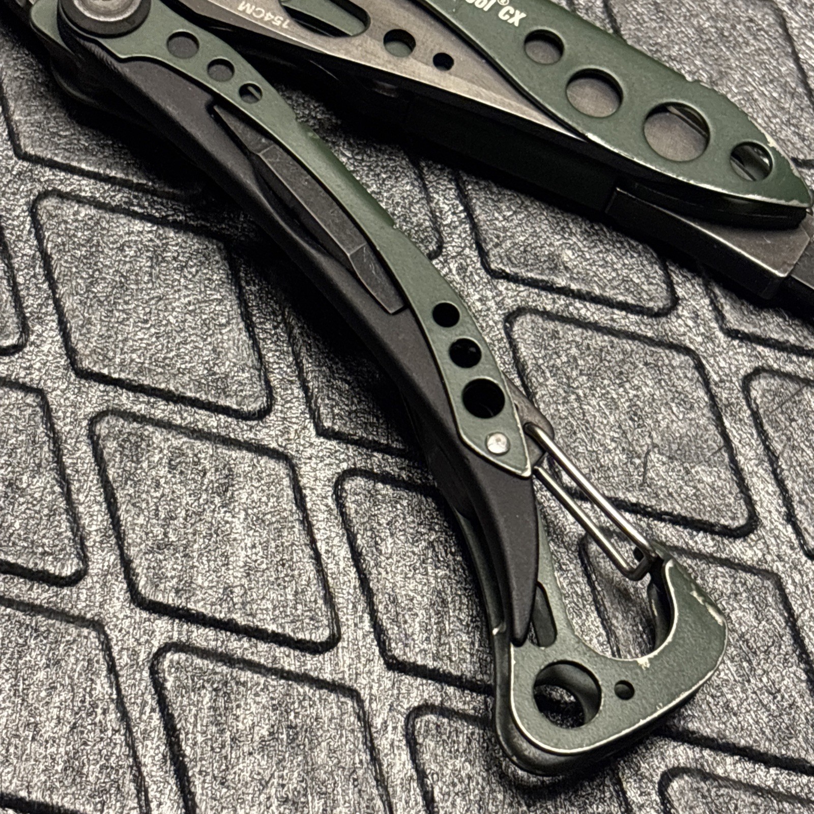 Leatherman Skeletool CX Multitool, Green!