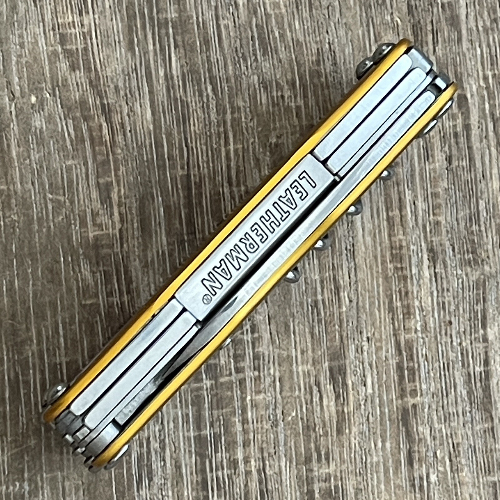 New, Leatherman Juice C2 Sunrise Yellow multitool w/premium nylon sheath