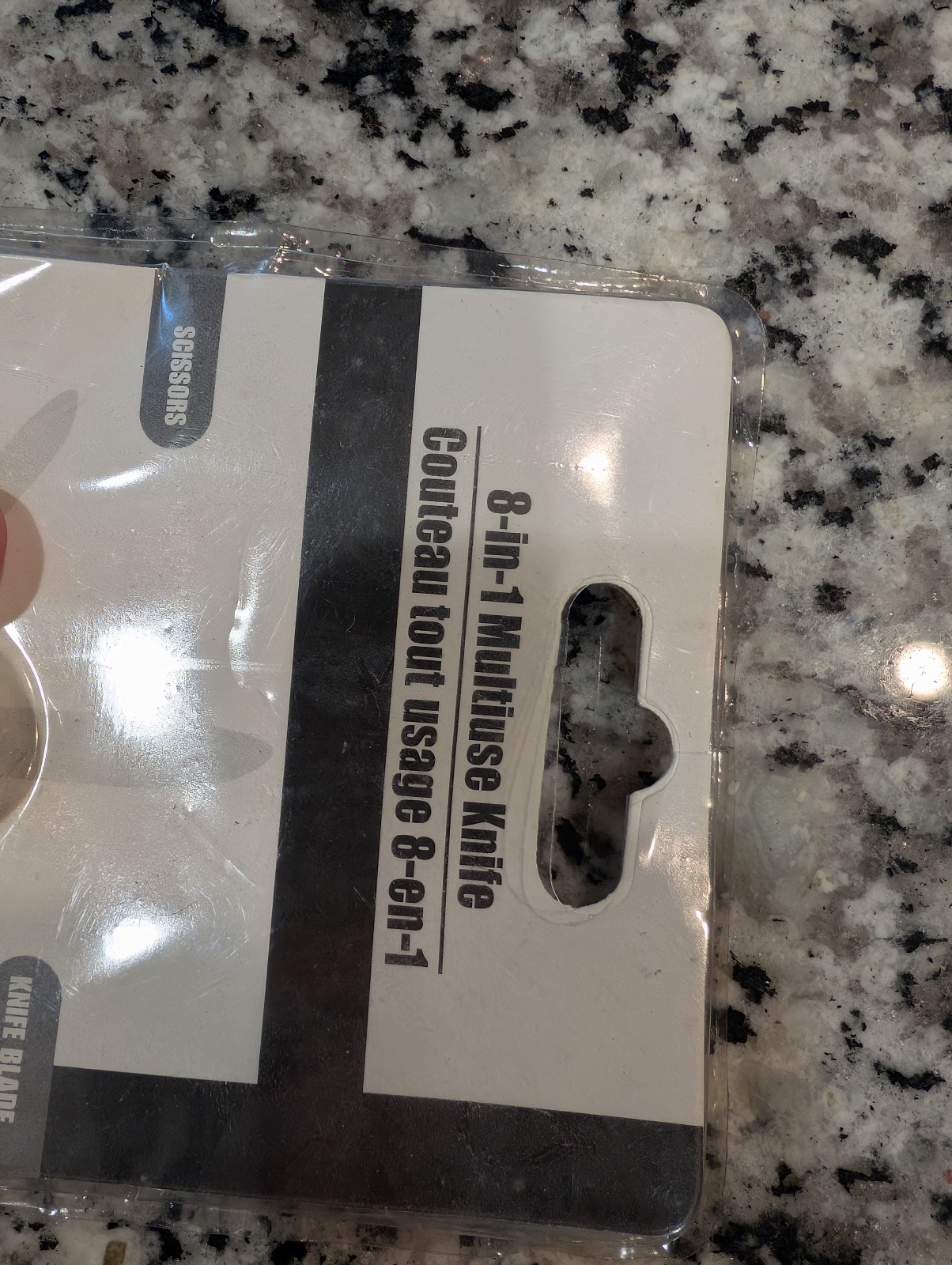 8 n 1 Multiuse Knofe Tool