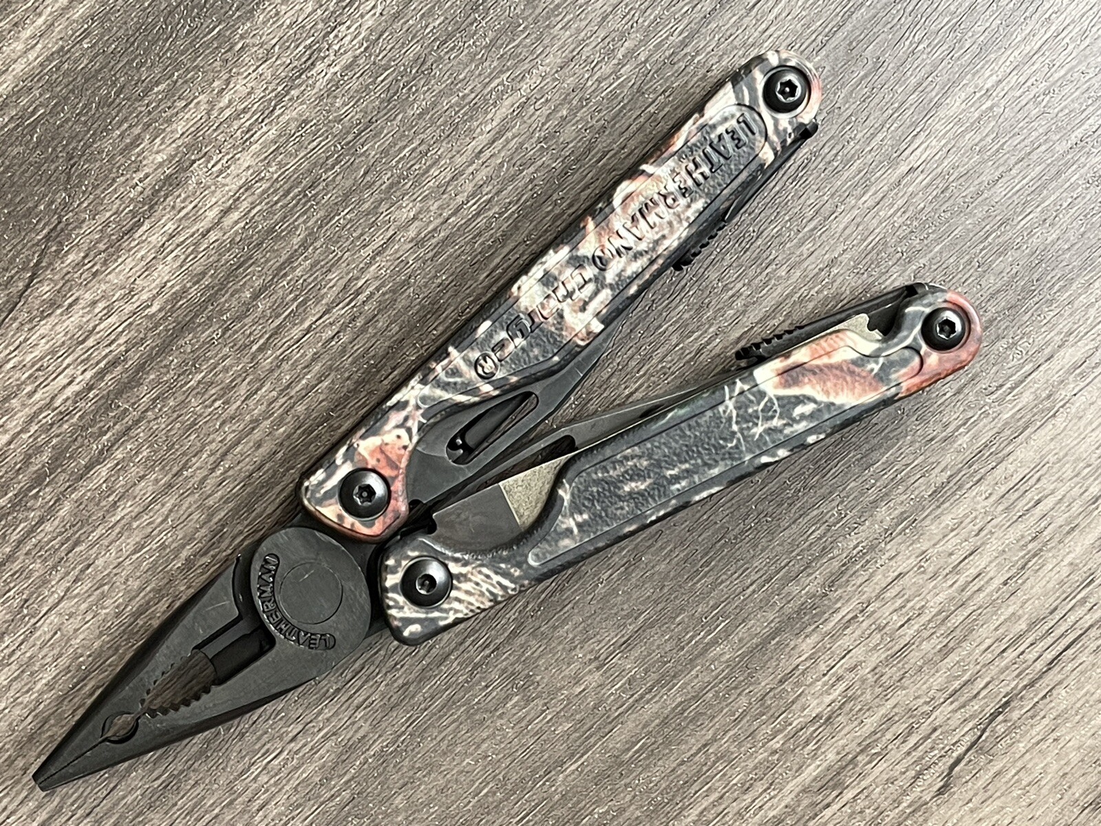 Leatherman Charge TTi Camo/Camouflage Multi Tool. Mint.