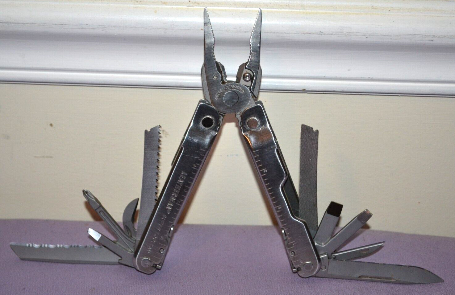 OEM Leatherman Super Tool 300 Multi-Tool Knife, Pliers, Other Tools – Great Cond