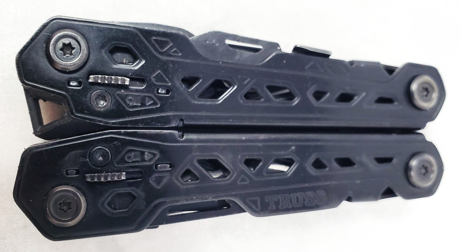 Gerber Gear Truss 17-In-1 Tactical EDC Needle Nose Pliers Multi Tool – All Black