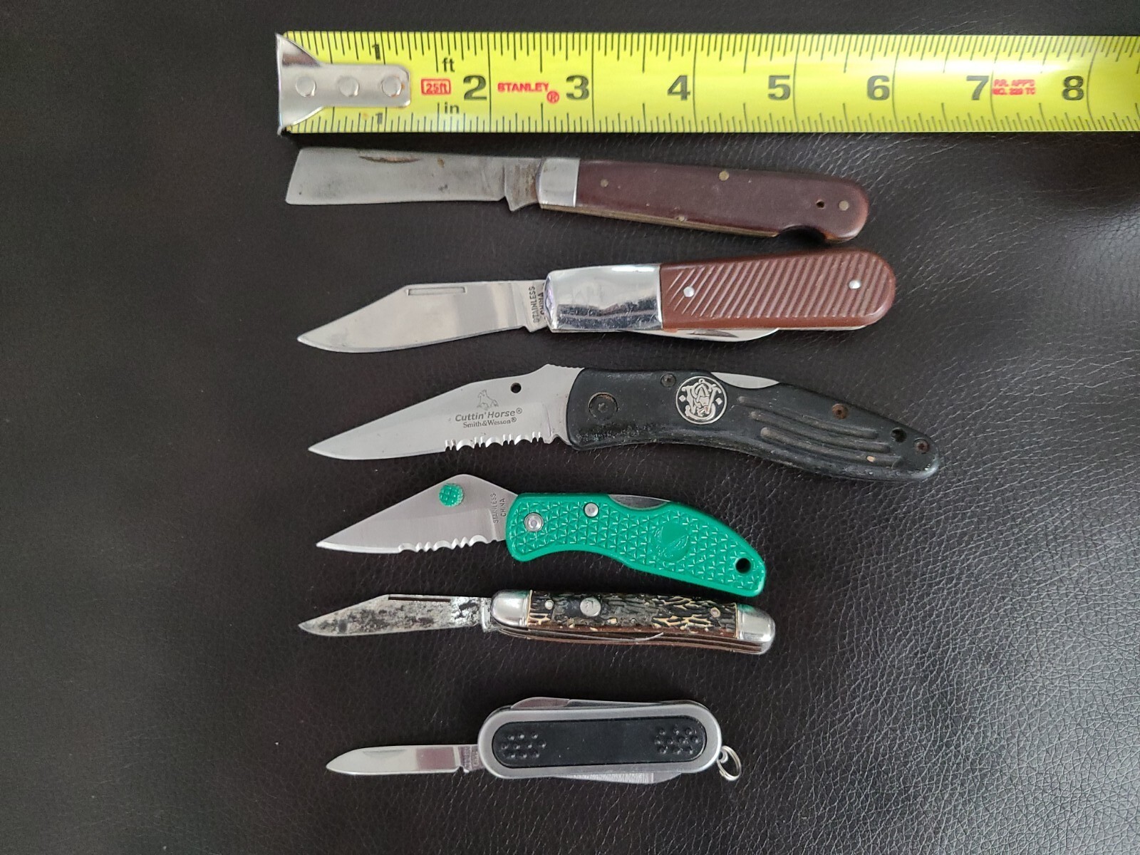 Pocket Knives And Multi Function Knife. Lot Of 6. Smith And Wesson..etc.