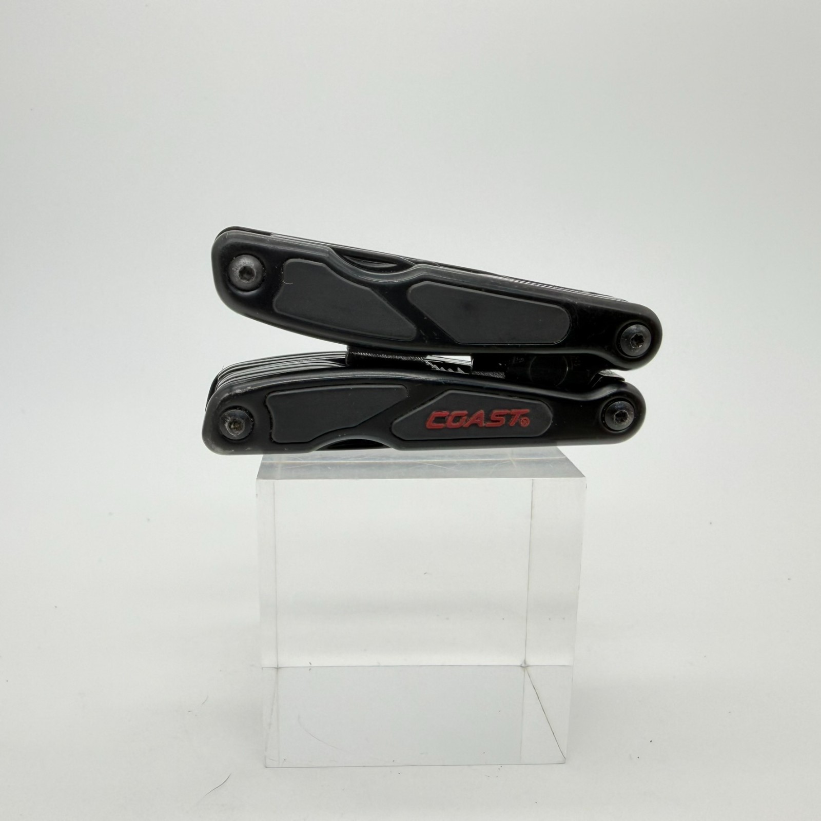 Coast LED135 Dual-LED Micro Plier Multi-Tool 14-In-1 Stainless Steel USED Black