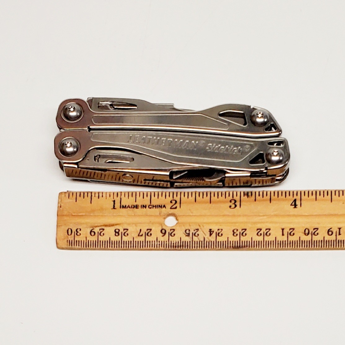 LEATHERMAN SIDEKICK 14 Tool Stainless Steel Multi-Tool With Holster Sheath