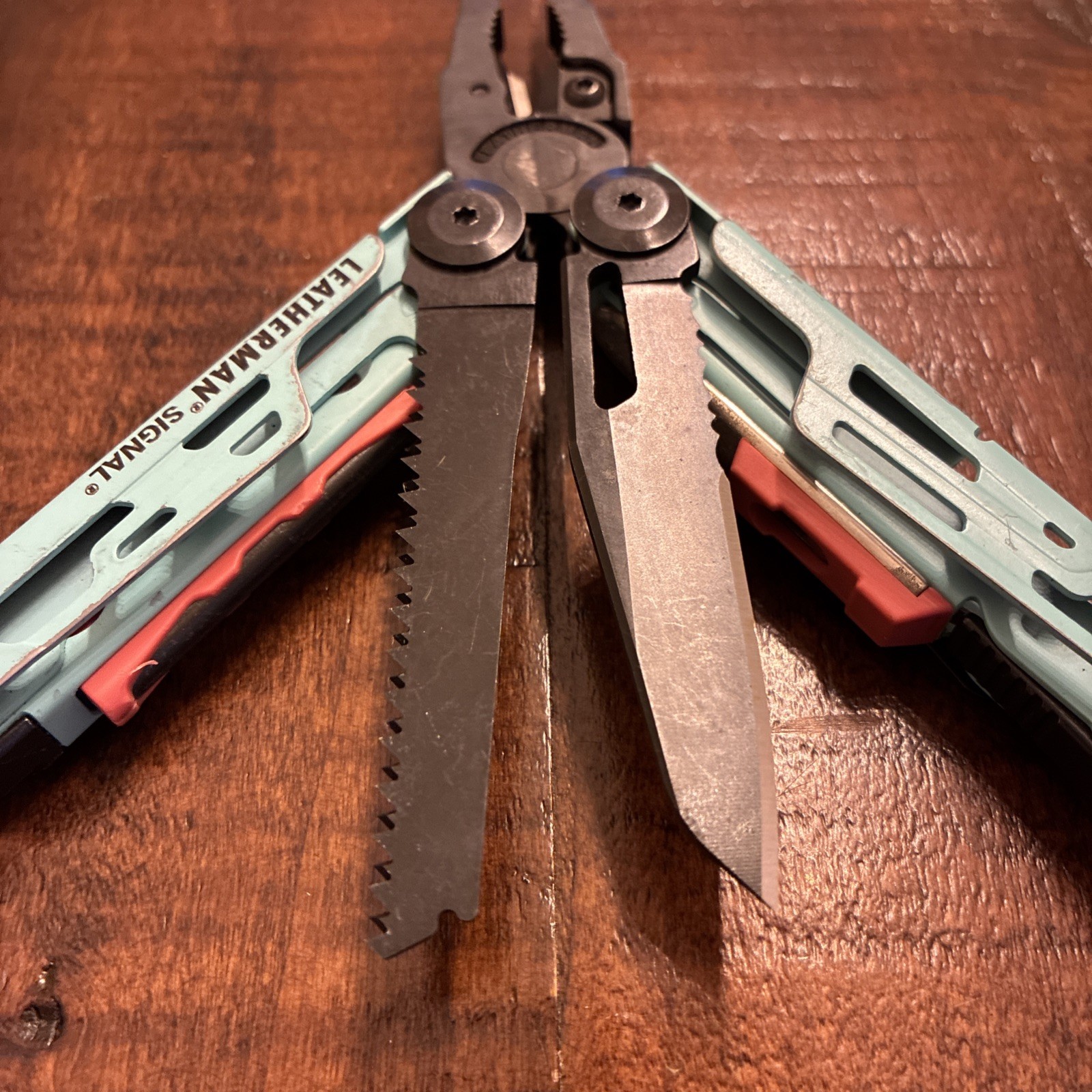 Leatherman Signal Multi-Tool Aqua – Excellent