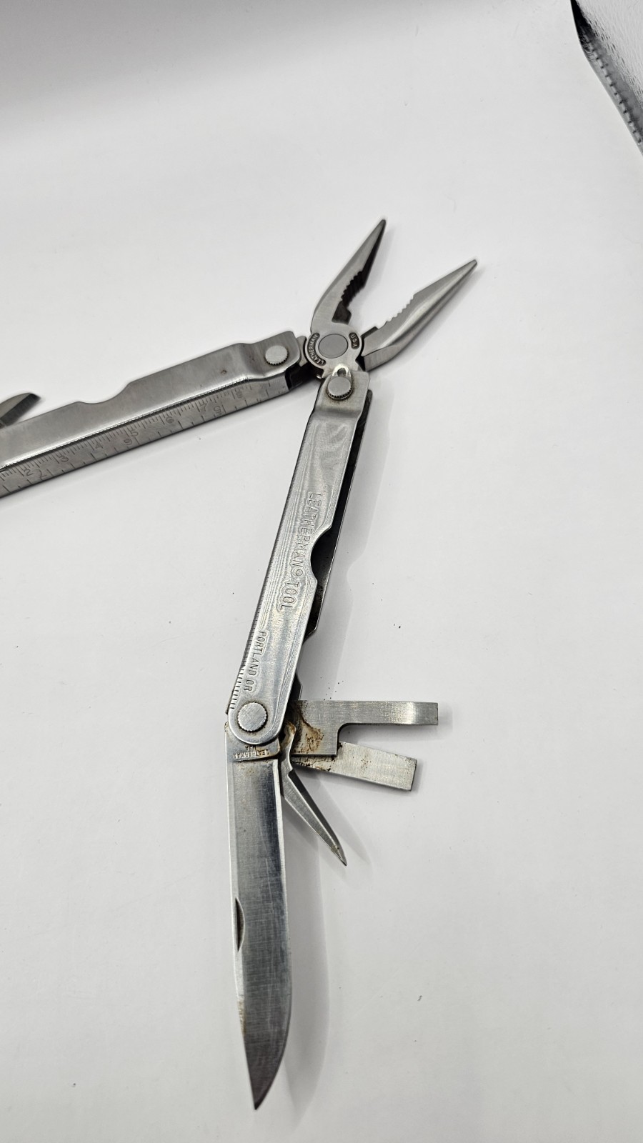 LEATHERMAN Multi Tool USA MADE In Portland, Oregon 1325473 used No Case