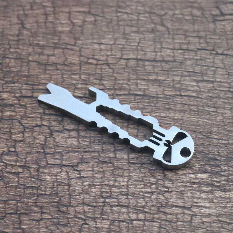 EDC Titanium TC4 Skull Outdoor Crowbar Keychain Tactical Pry Bar Opener Crowbar