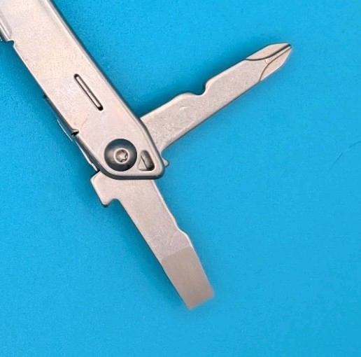 LEATHERMAN WINGMAN MULTI-TOOL! FAST SHIPPING!