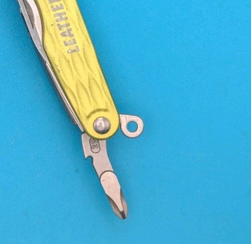 Leatherman Juice XE6 Moss Green Multi-Tool Pocket Knife Made in USA! RARE!