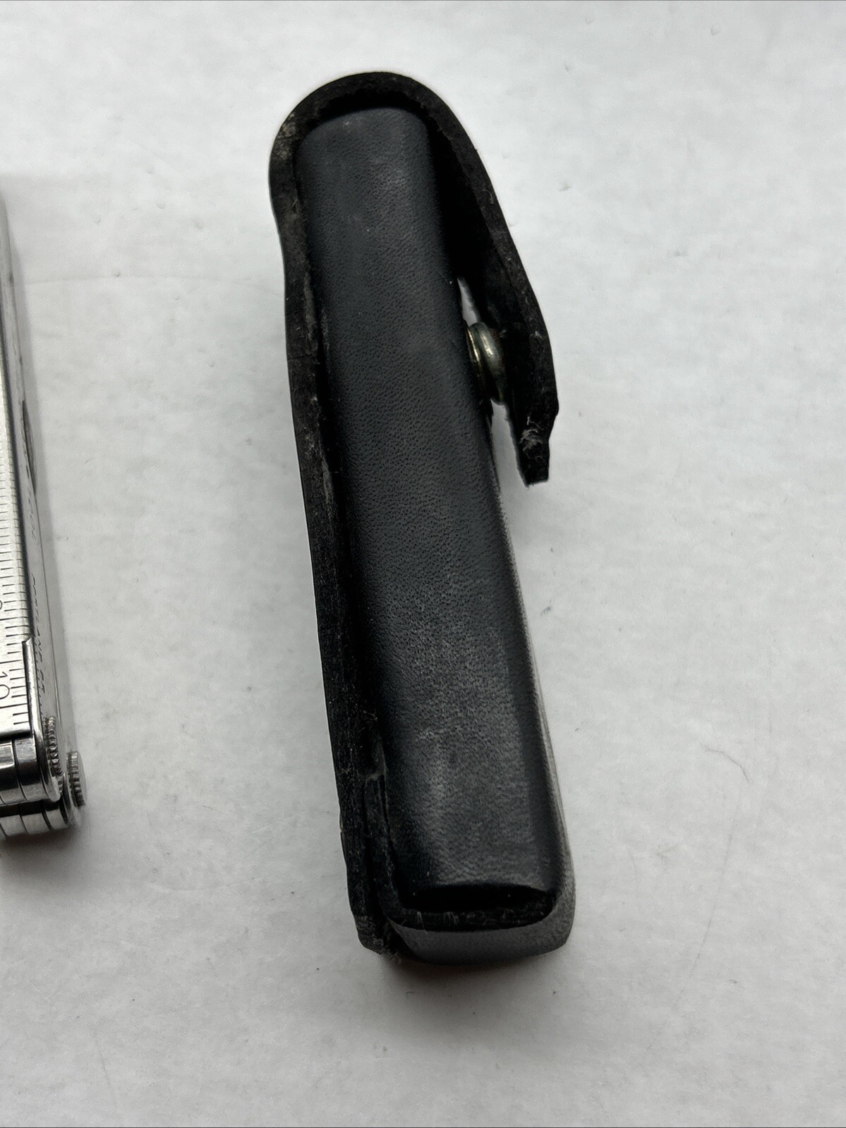 Retired 1995 Leatherman Multi-Tool US Reg TM 1325473 Portland OR & Leather Case