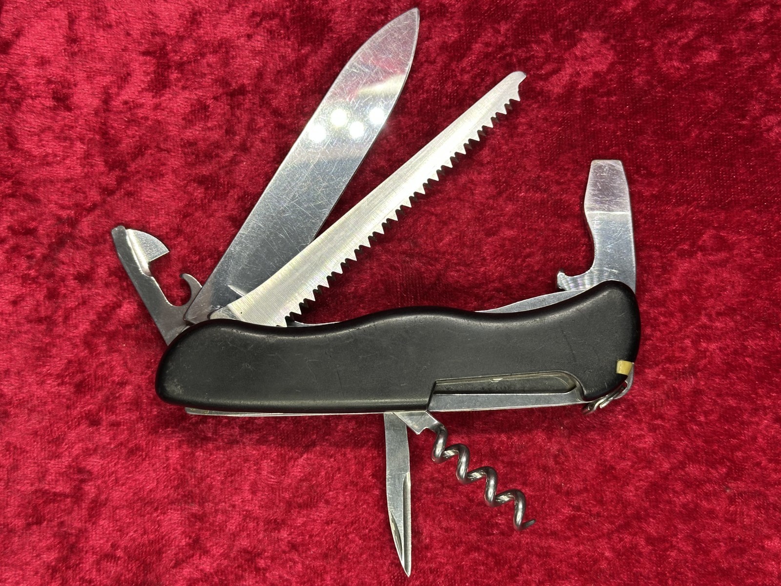 Victorinox Forester Black Large Swiss Army Knife 111mm 9 Tool 3 Layer (696)