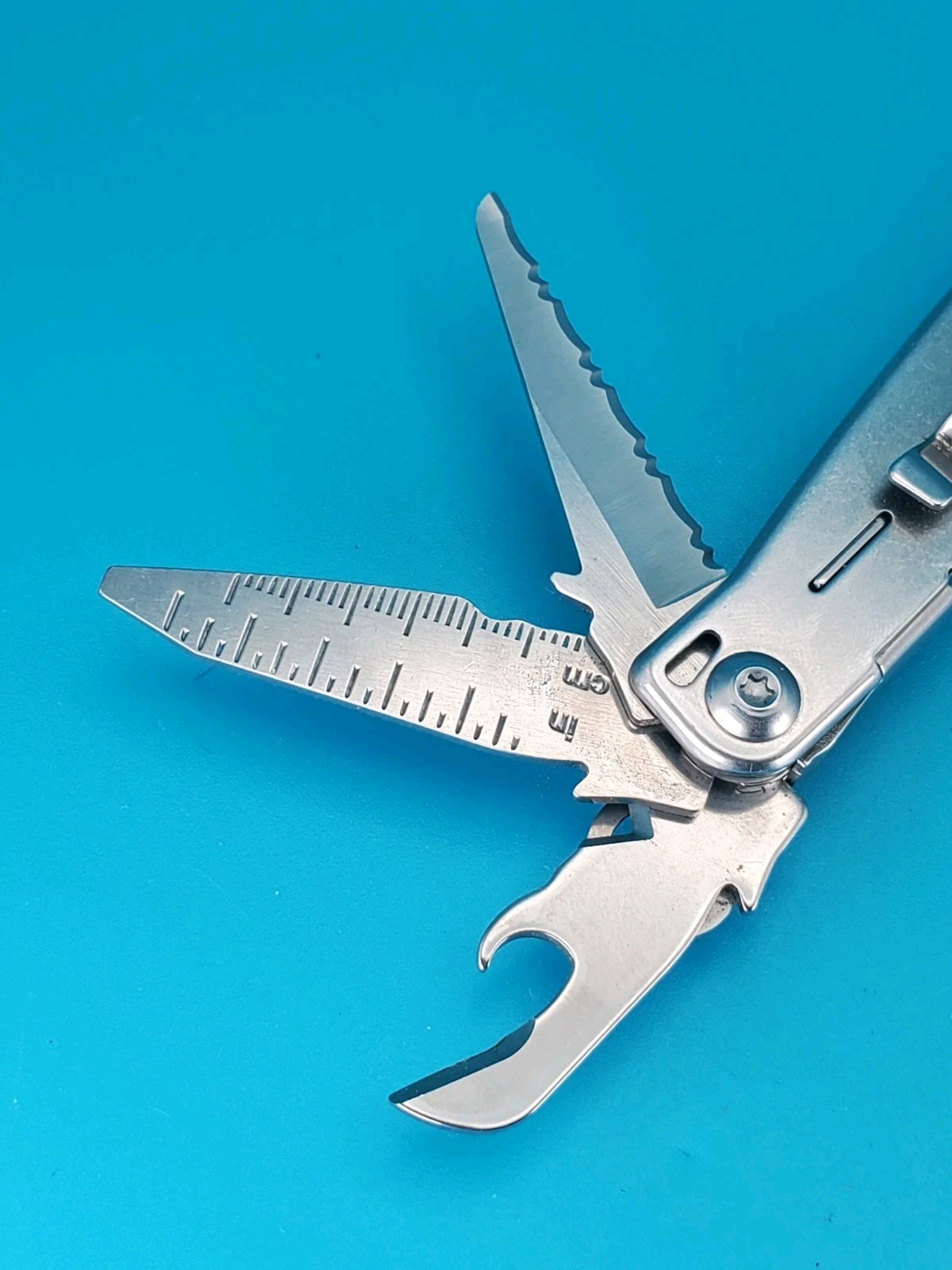 Leatherman Bolster 13 Tool Stainless Steel Multi-Tool!