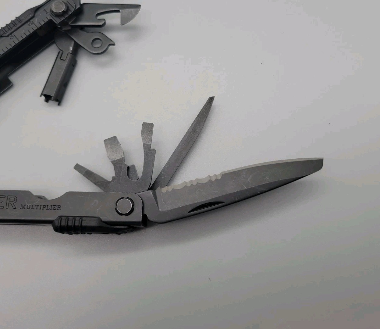 Gerber MP600-ST Multi-Plier Multi-Tool w/ Sight Tool – Black – DISCONTINUED