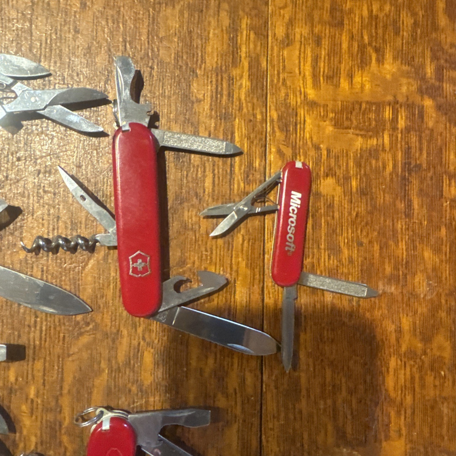 Victorinox Swiss Army Knives And Scissors Microsoft, Novell Collectors Lot