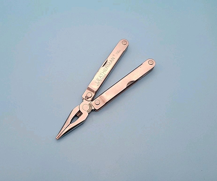 Leatherman BIG LETTER PST Multi-Tool – Knife, Pliers, File, Screwdriver -Japan