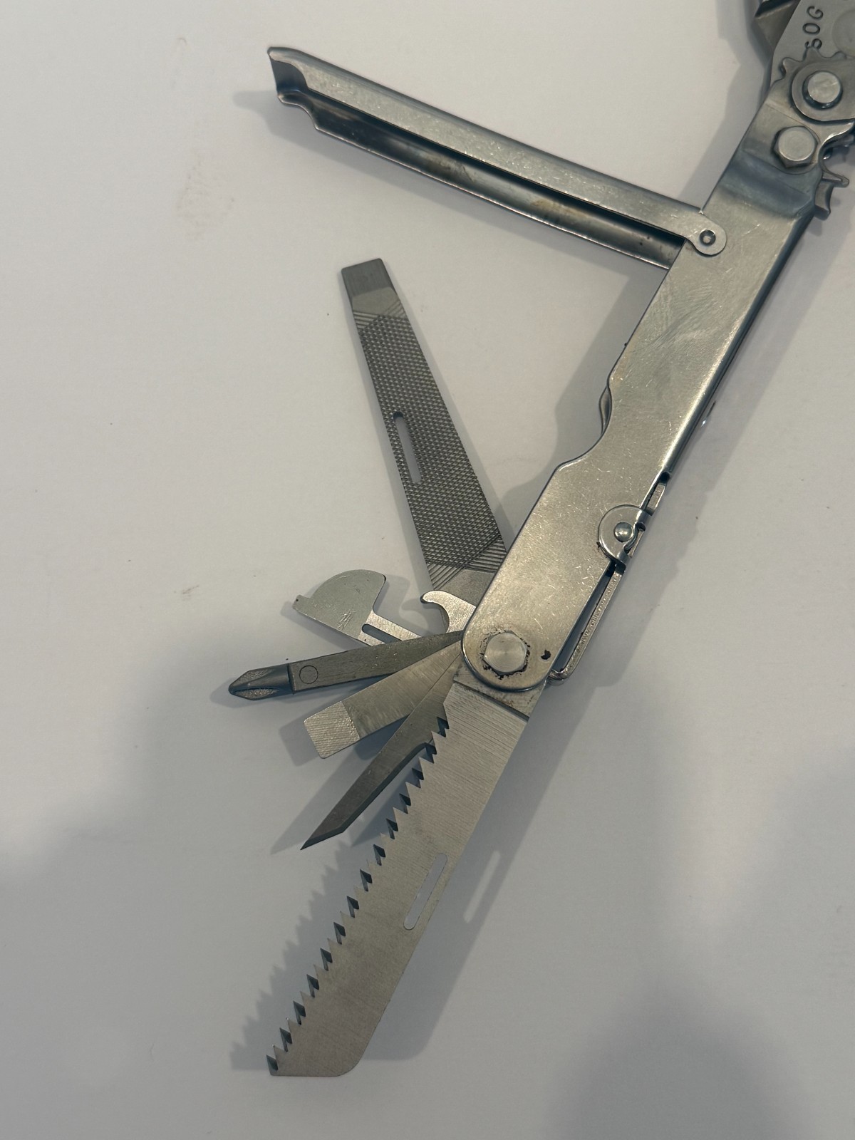 SOG PowerLock Stainless Multi-Tool Patent 5809599 w/ Leather Sheath