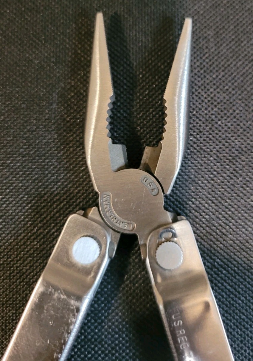 VINTAGE LEATHERMAN SURVIVAL TOOL ORIGINAL MULTI-TOOL TM1325473 Mint Condition