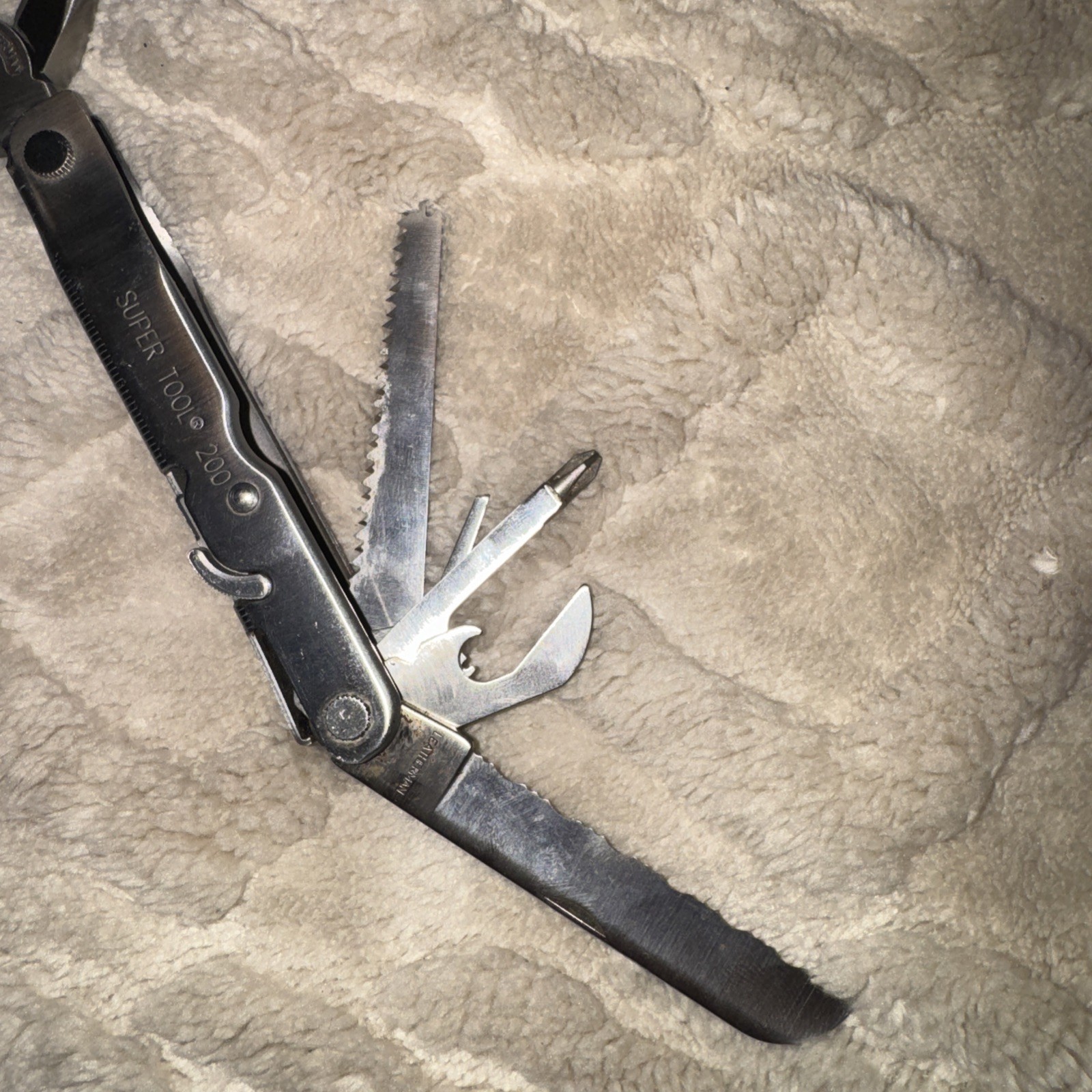 Leatherman Super Tool 200 Multi-Tool Knife w/ Sheath – Pat Pend