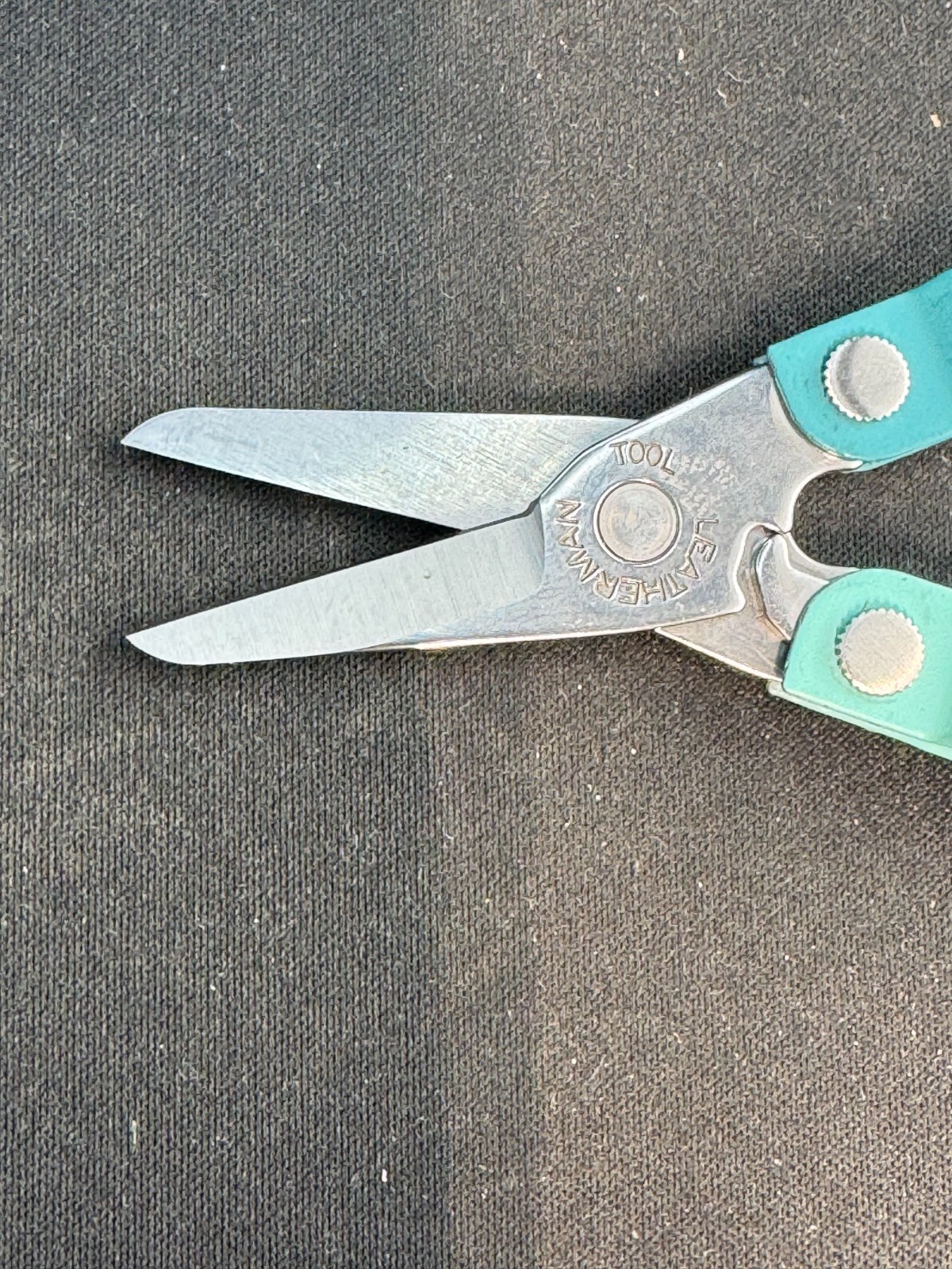 Leatherman Micra 10 in 1 Multitool Anodized Aluminum – Parakeet