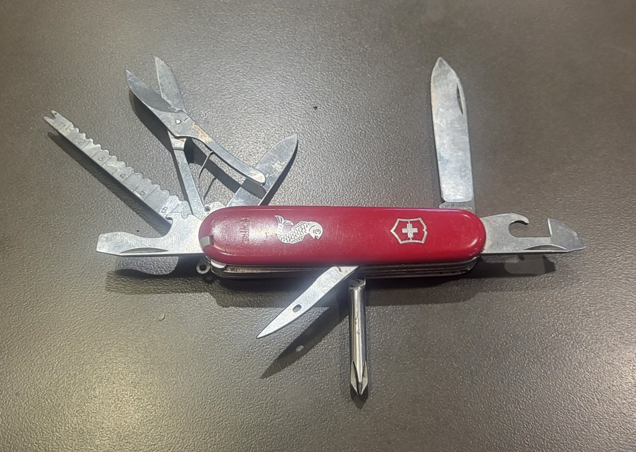 VICTORINOX Angler Swiss Army Knife Angler 91mm 4 layers Hoffritz Version