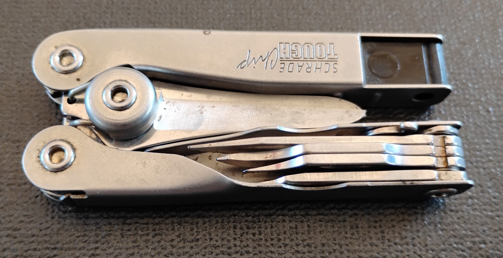 Schrade Tough Chip ST2 Multi Tool