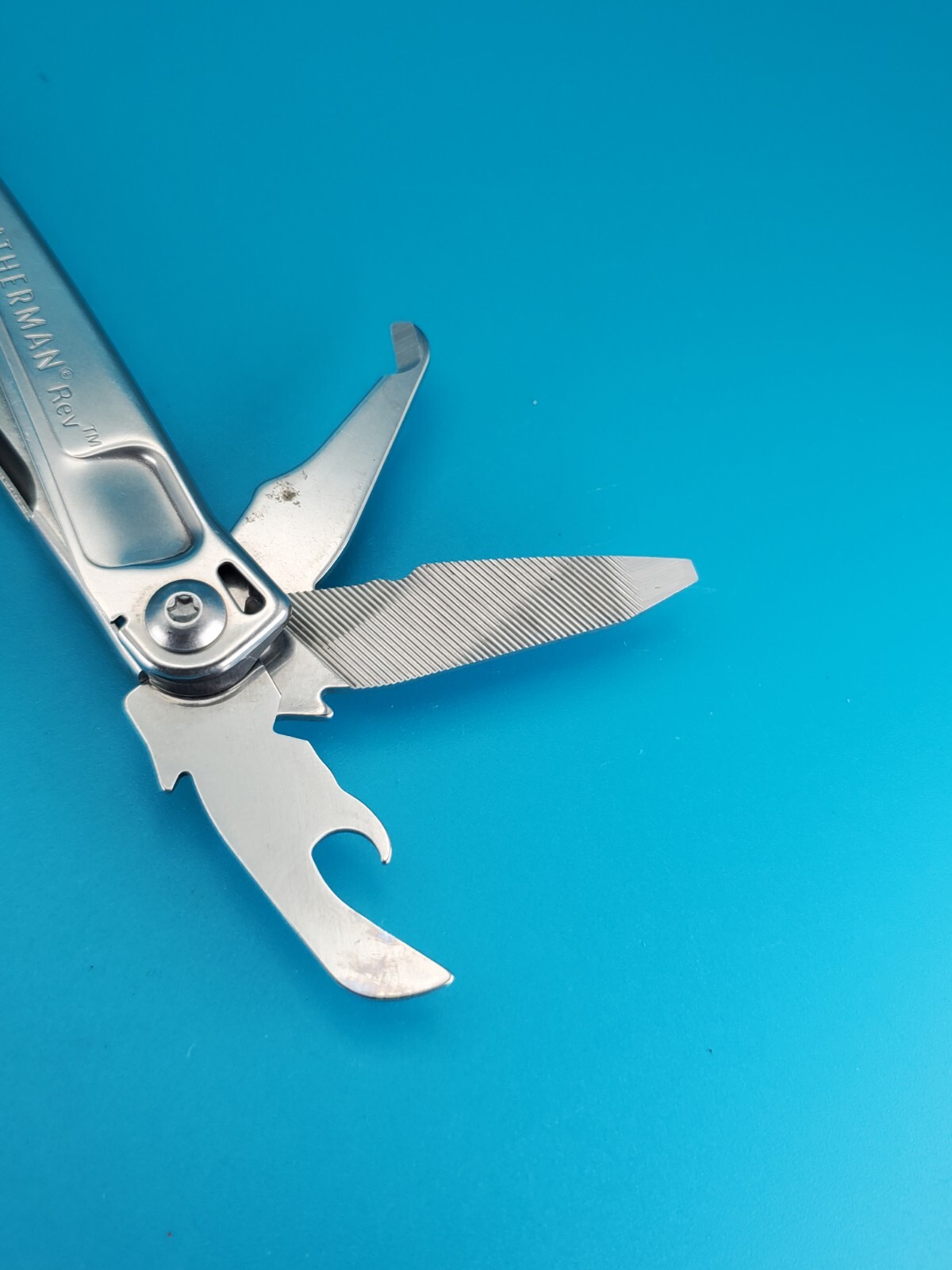 Leatherman Rev 3.8″ Multi-Tool, Stainless!