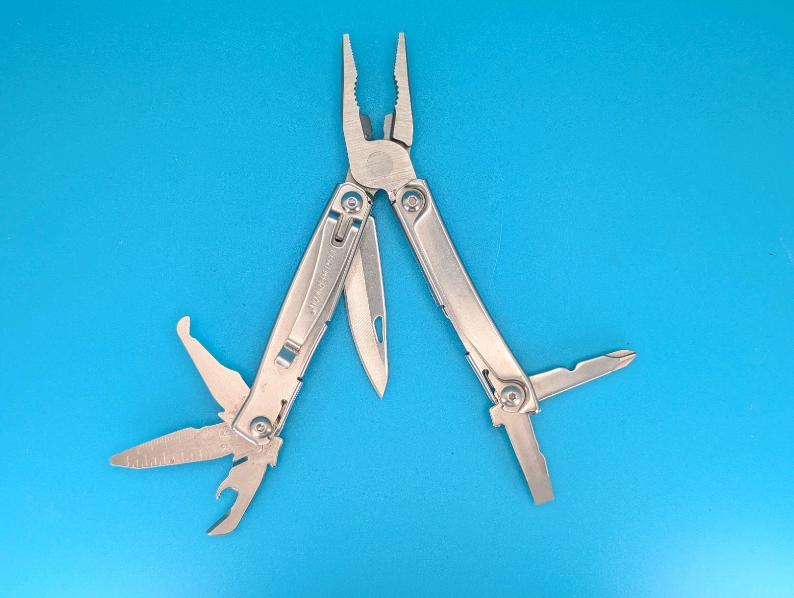 Leatherman Rev 3.8″ Multi-Tool, Stainless!