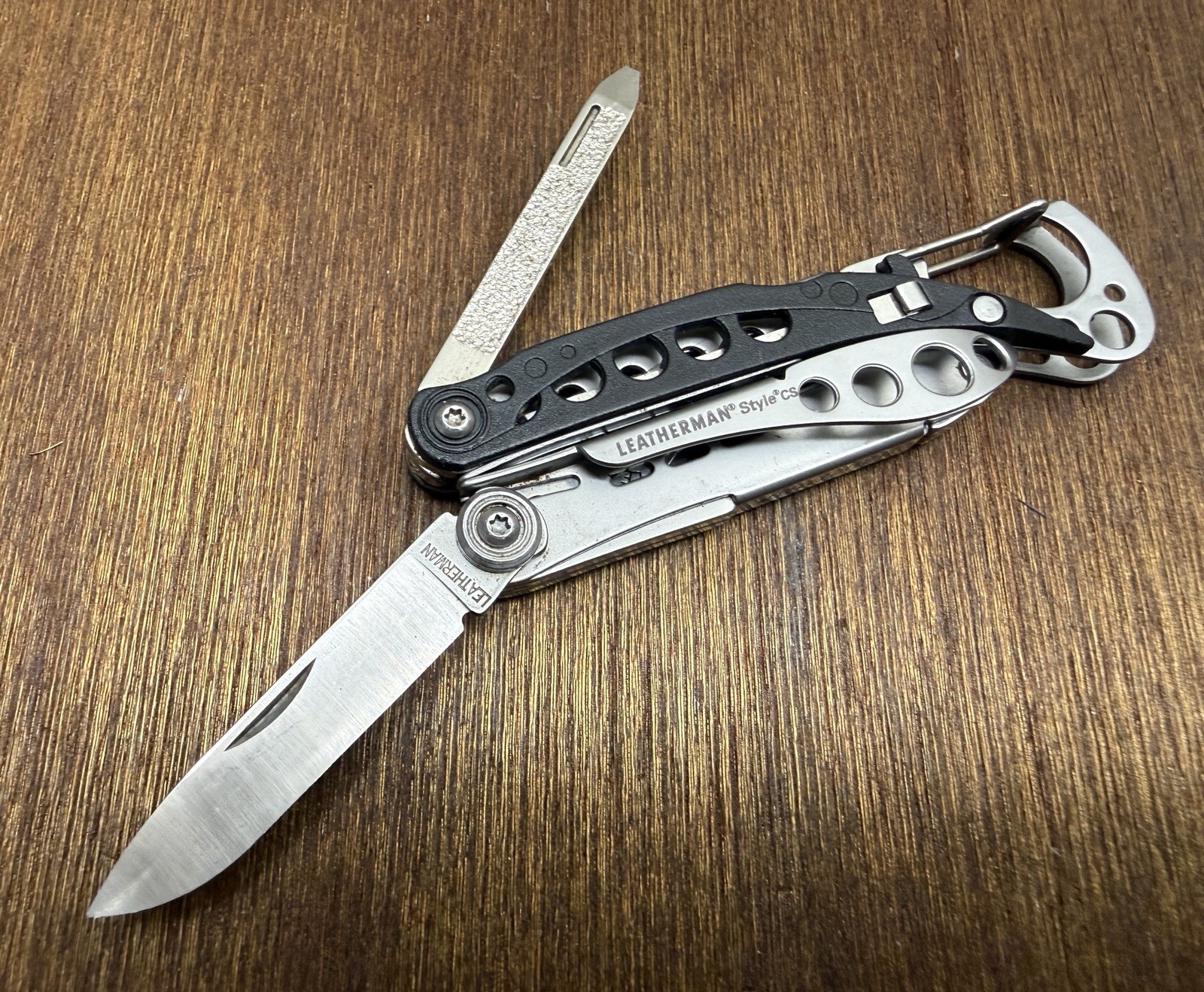 LEATHERMAN STYLE CS Multi-Tool.