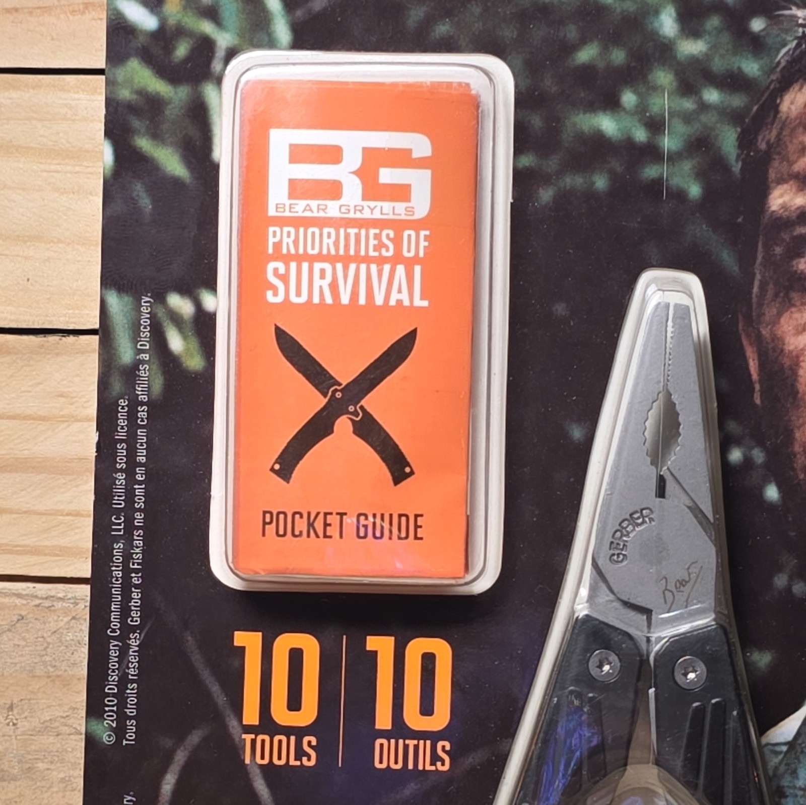 Gerber Bear Grylls Compact Multi-Tool 10 Tools Stainless, Serrated.