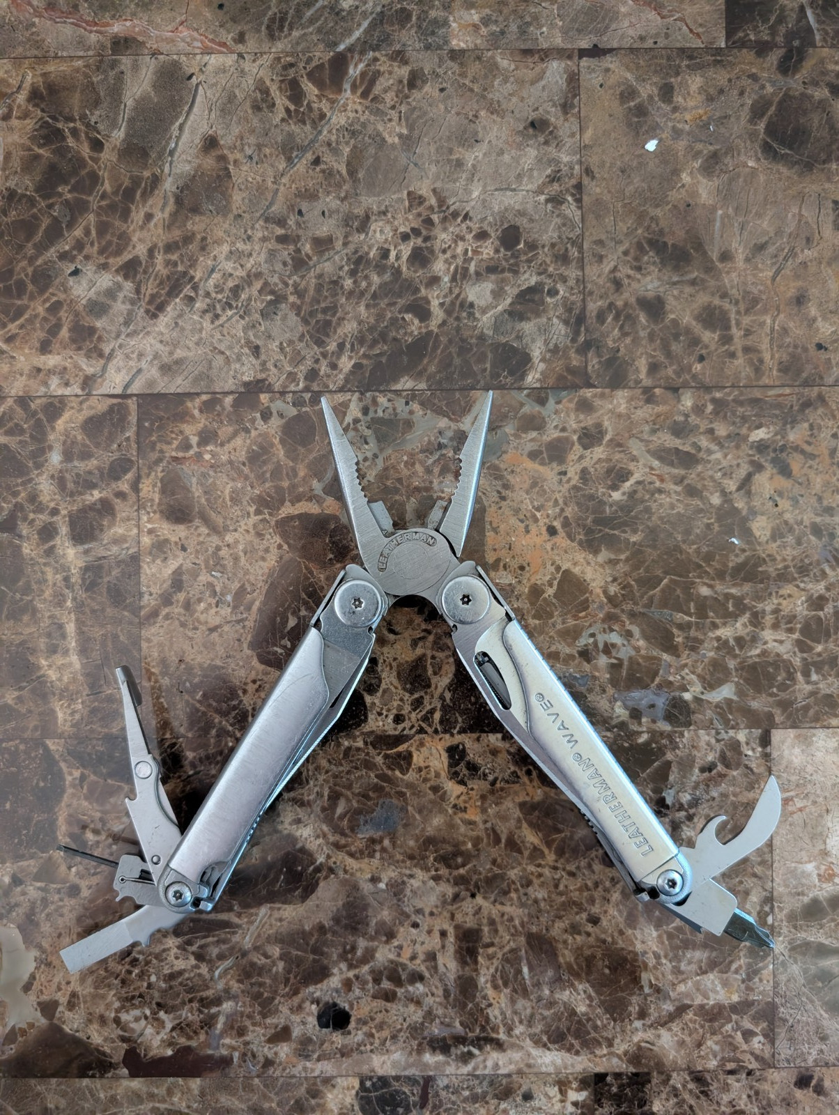 Leatherman – Wave 2.0 Model (2004-2018) | StainSteel W/PocketClip-Used Condition