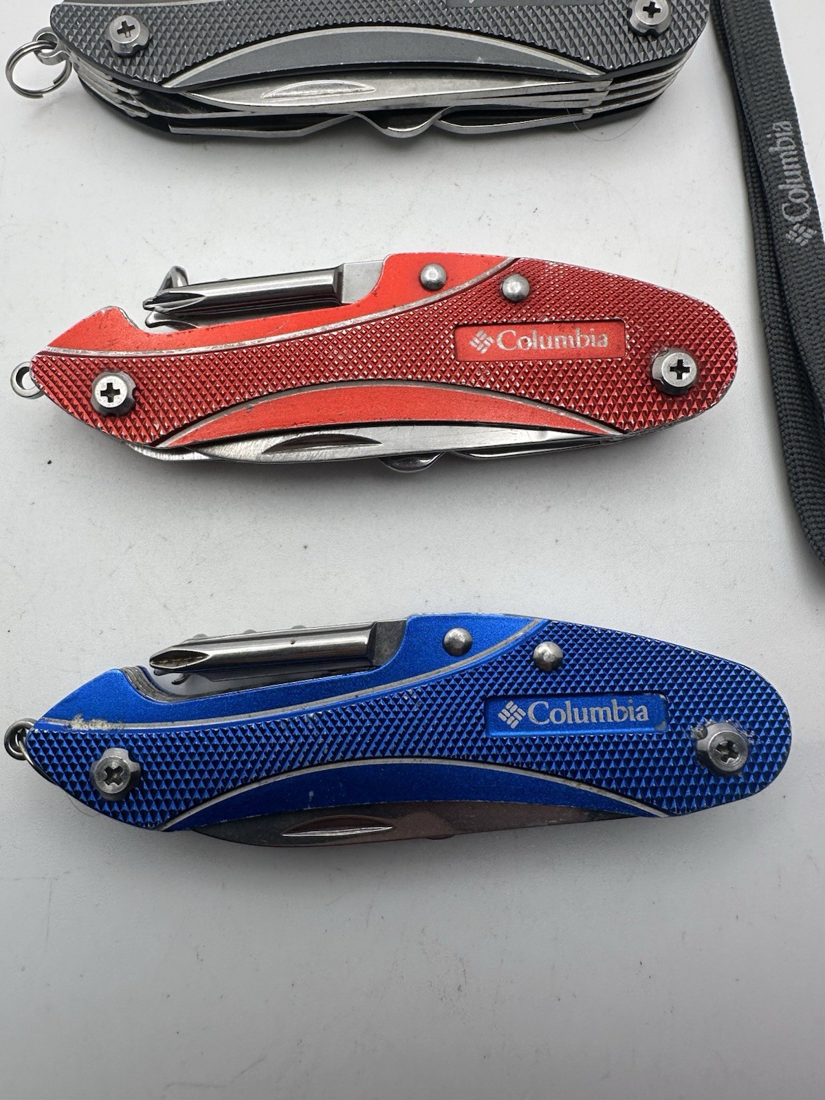 Lot Of 5 Columbia Deluxe Graphite Multitool 11 in 1 Multi Colored