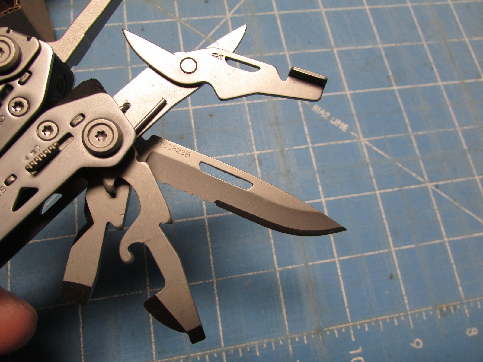 gerber suspension NXT multi-tool pliers free shipping