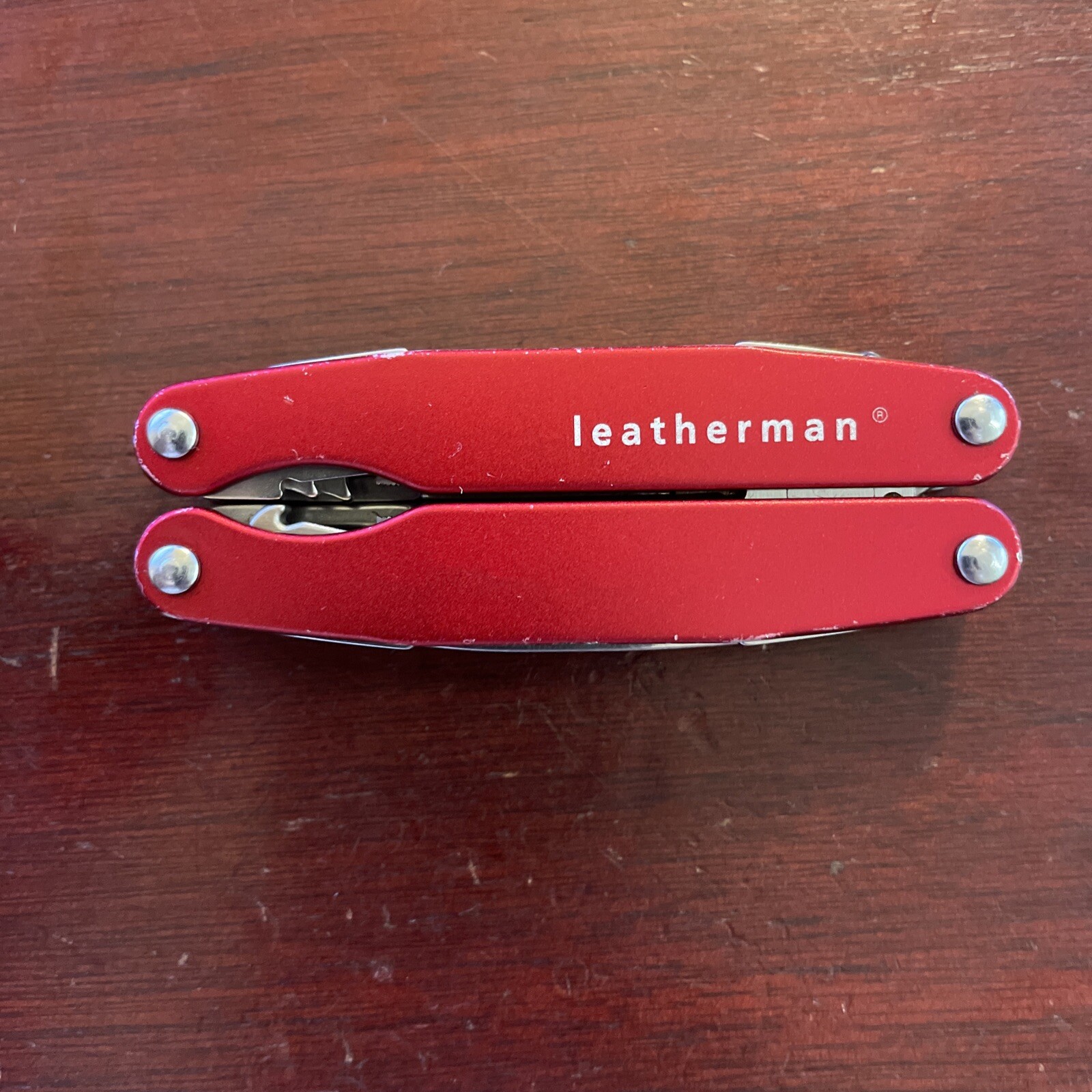 Red Gen 1 Leatherman Juice C2 Multitool. Discontinued/Retired/NLA