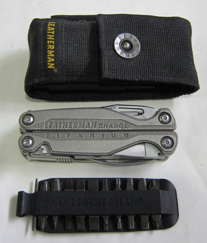Leatherman Charge Titanium S30v Blade With Nylon Sheath & 11 Piece Bit Kit